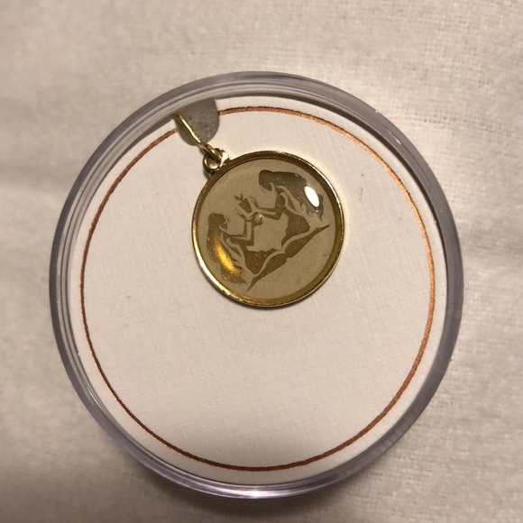 Alex and Ani Jewelry - Alex and Ani Chain Station